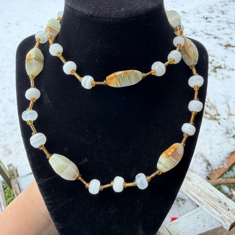 Vintage Handmade Agate Bead Necklace